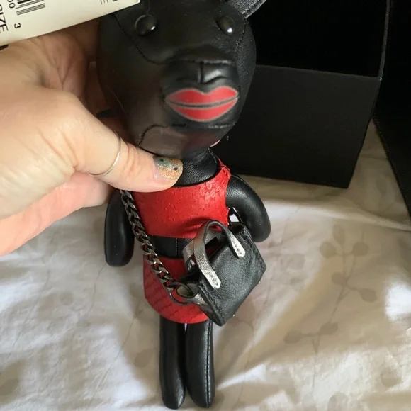 Brand new with tags! Adorable Kendall and Kylie Sophie dog charm - Picture 3 of 7